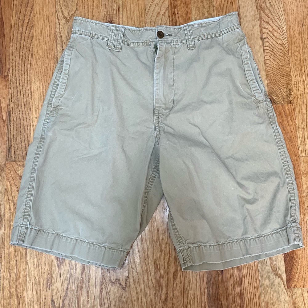 American Eagle Khaki Preppy Shorts 32 Waist